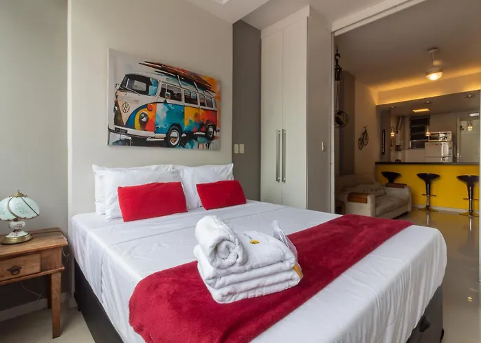 Pineapples PI401 - Apartamento Pet Friendly em Copacabana a 150m da praia